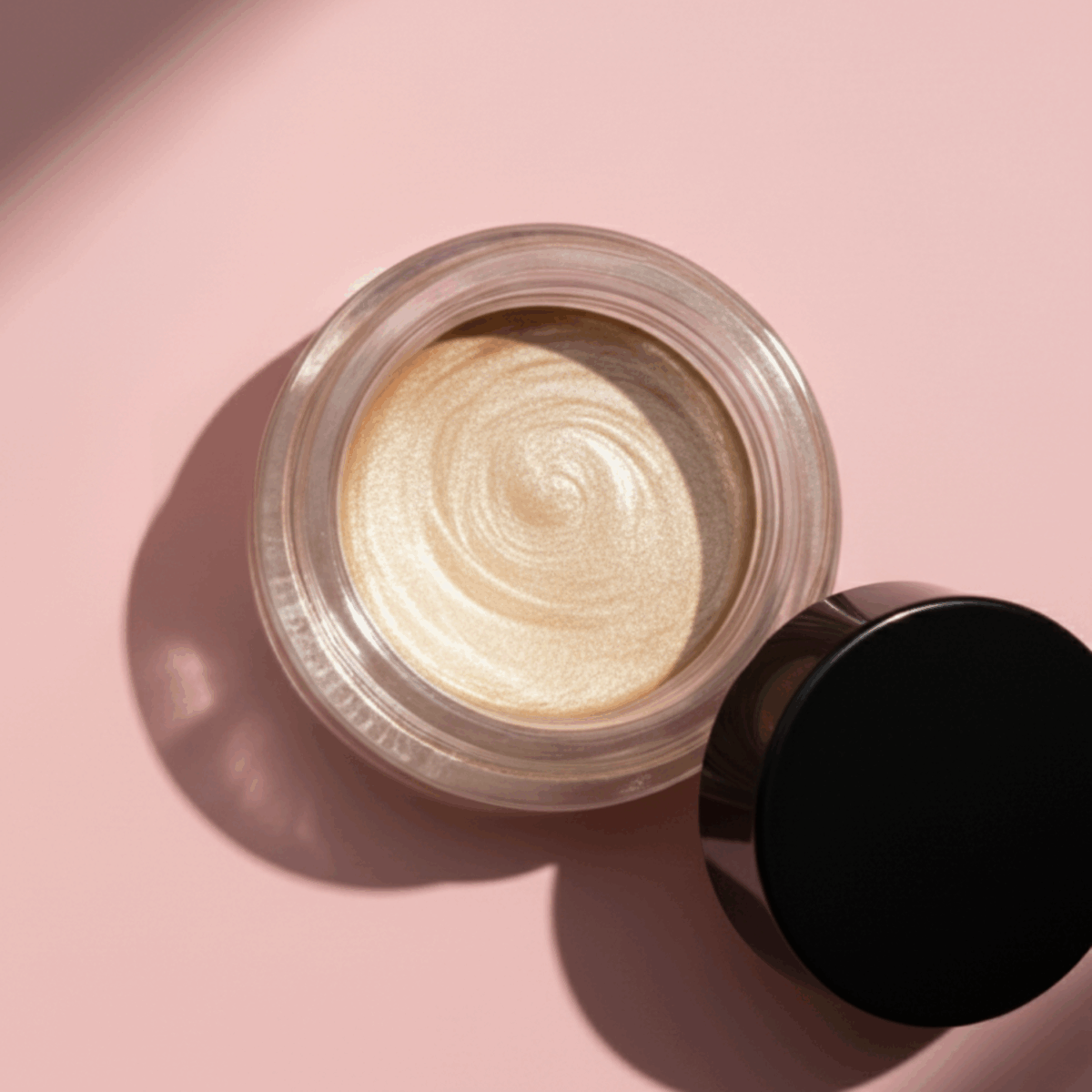 Rozświetlacz MAKE-UP GLOW - obrazek 3